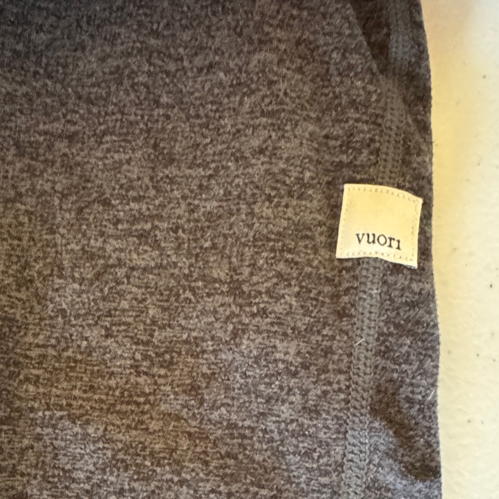Vuori Women’s Heather Gray Joggers
